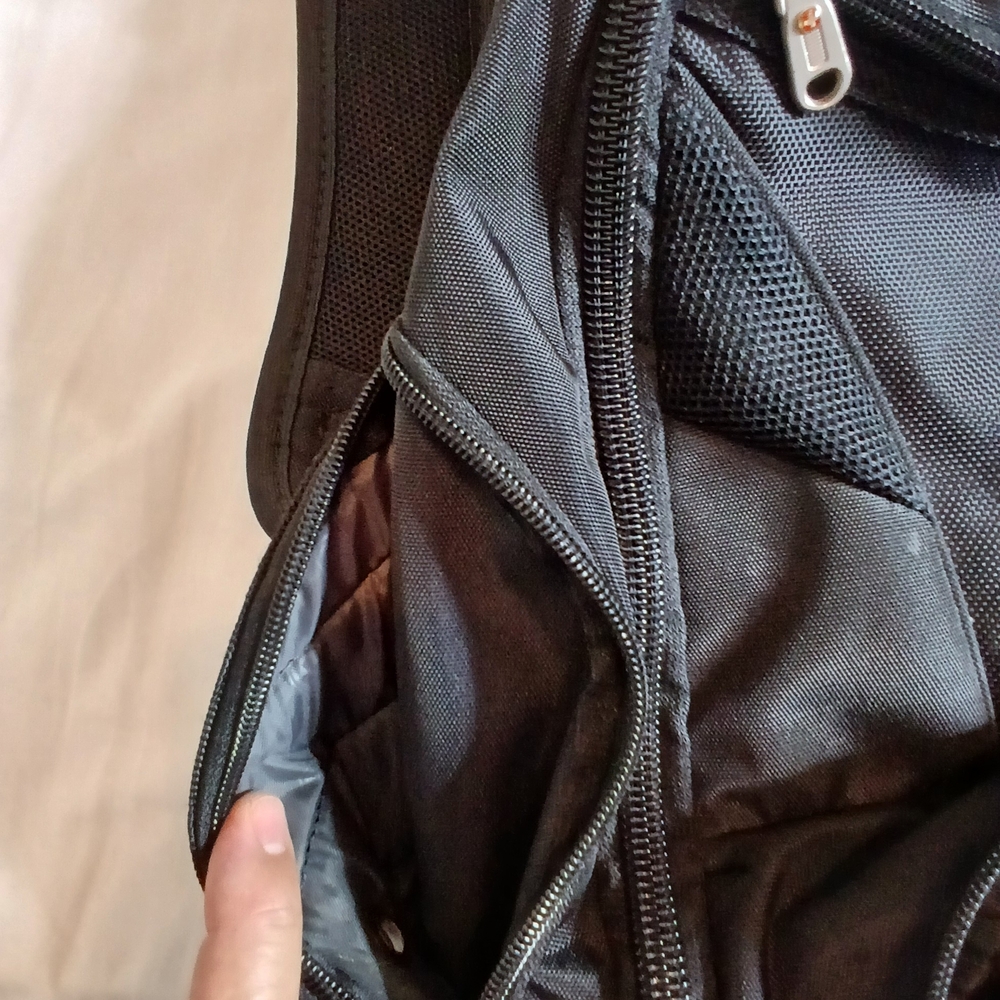 .SwissGear ScanSmart Laptop Backpack Black 17" Airflow. - Picture 14 of 16